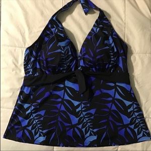 Halter tankini top!  Blues and black